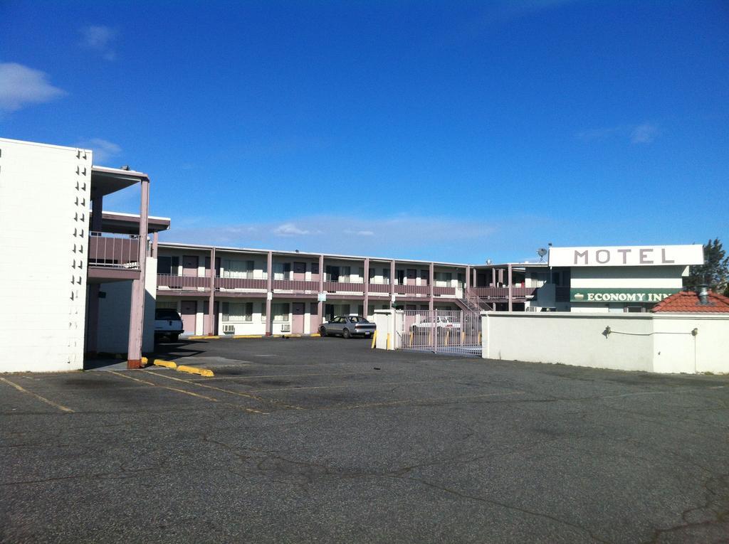 Economy Inn Richland Kültér fotó